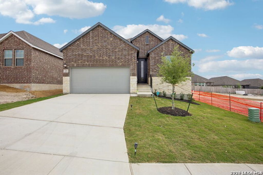 1234 Nikos Hollow, San Antonio
