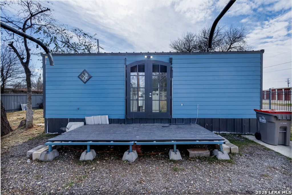 11334 S Us Highway 181 3, San Antonio