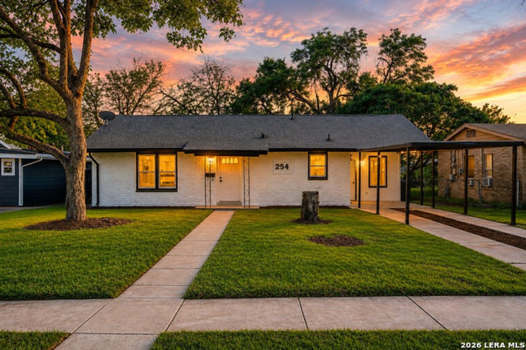 254 Kate Schenck Ave, San Antonio