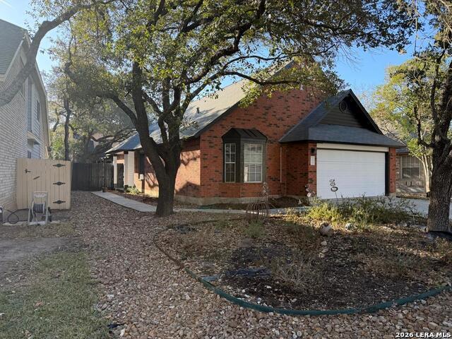 2410 Pendant Oak, San Antonio