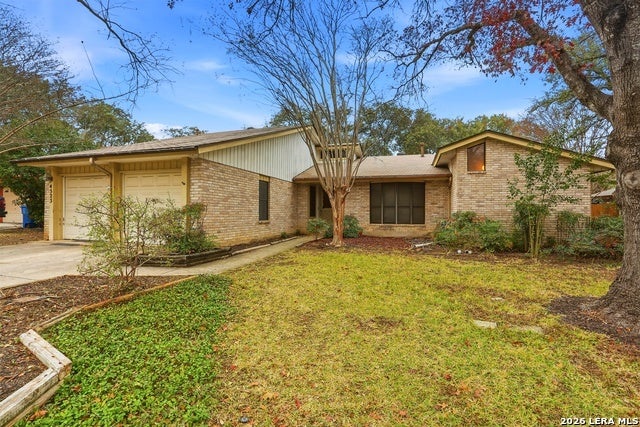 4523 Spotted Oak Woods, San Antonio