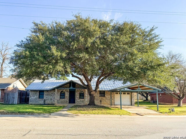 904 W. West Street, Stockdale