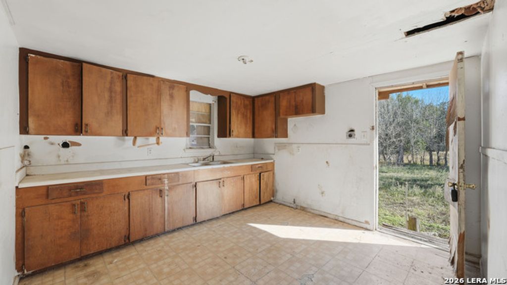 510 Volunteer, Seguin