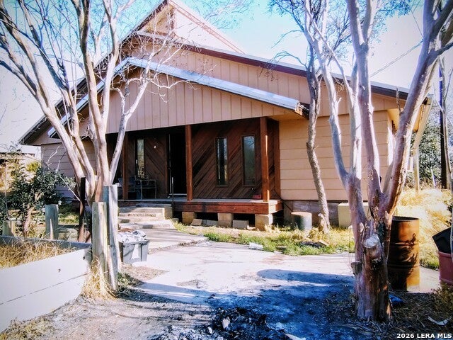 1641 County Road 223, Floresville