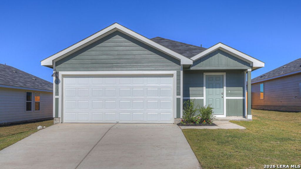 311 Wild Goose Dr, Luling