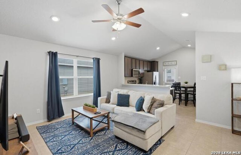 2513 Hiddenbrooke Trace, Seguin