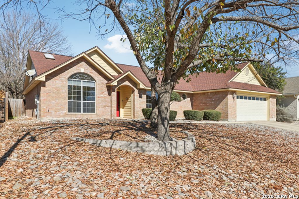 632 Oak Valley, Kerrville