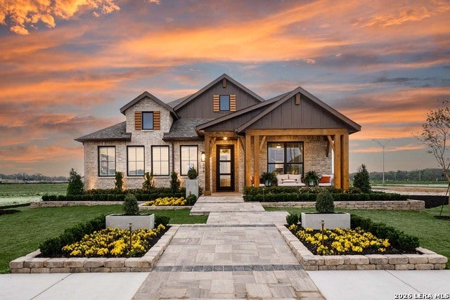 228 White Oak, Castroville