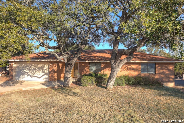 131 Homestead Dr, Kerrville