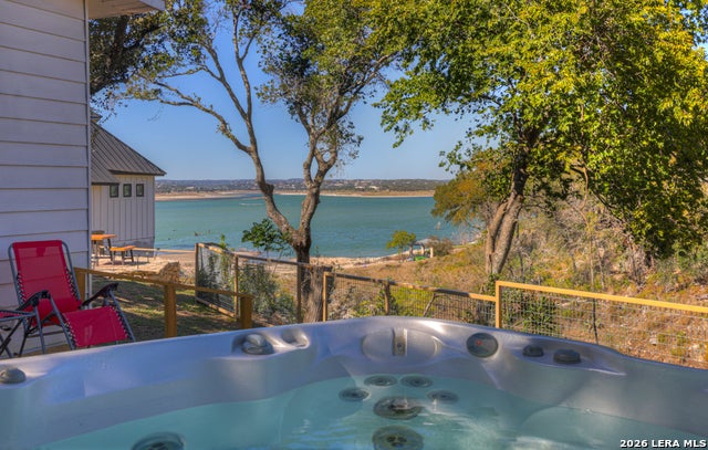 901 Glenn, Canyon Lake