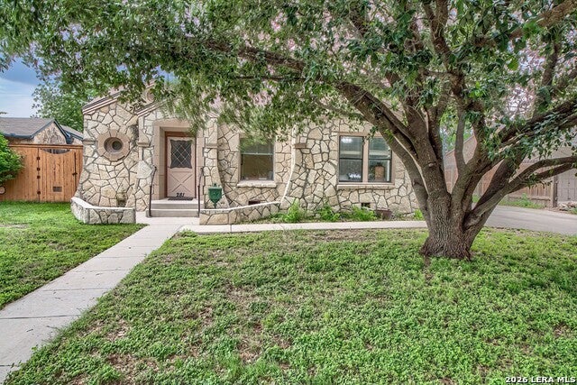 281 W Mariposa, San Antonio