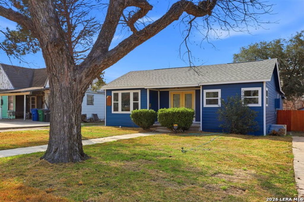2038 W Woodlawn, San Antonio