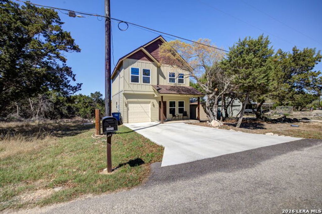 1577 Whispering Hills, Canyon Lake