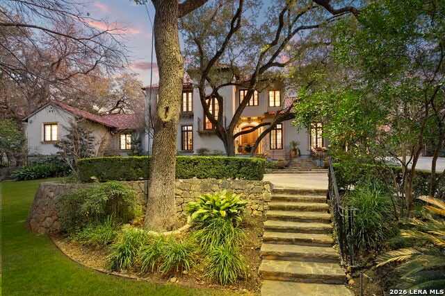 829 Contour Drive, San Antonio