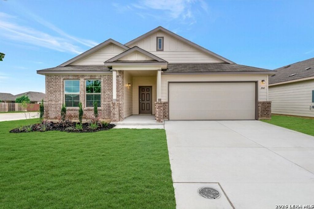 1041 Eagle Crossing, Seguin