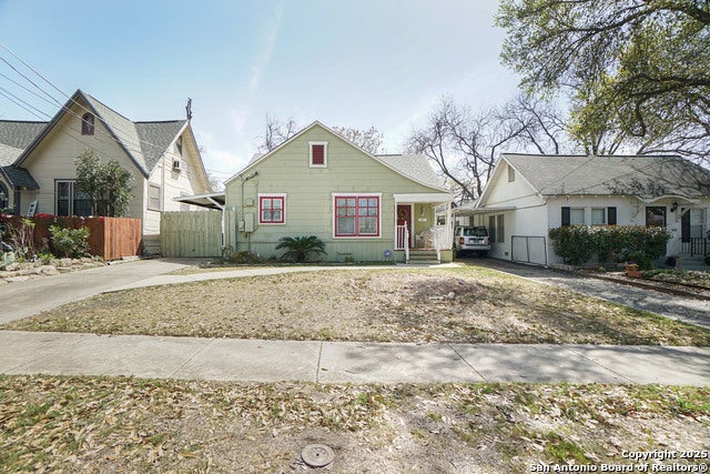 420 W Lullwood, San Antonio