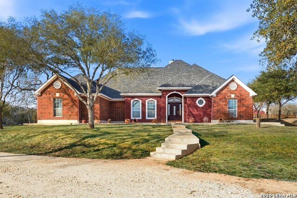 1007 Bluebonnet Lane, Adkins