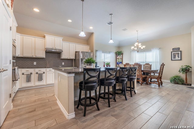 133 Grand View, Floresville