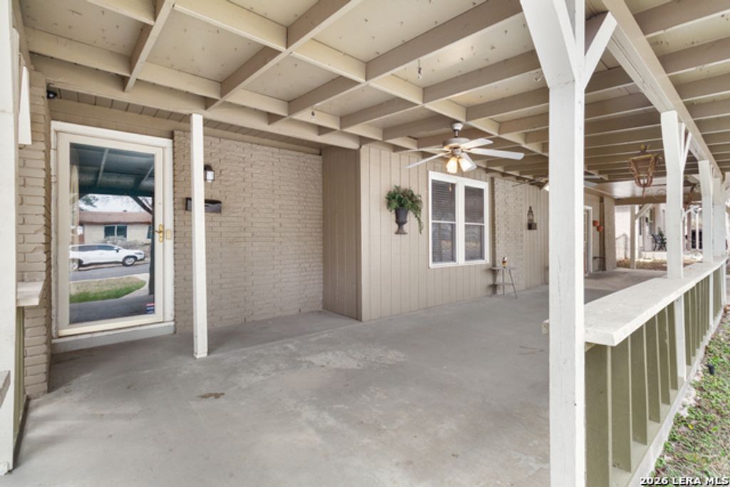 214 Schmeltzer Lane, San Antonio