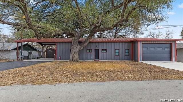 276 Meadow Lake, Seguin