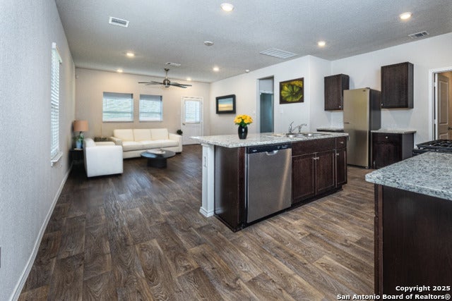 4831 Vogesite Path, San Antonio