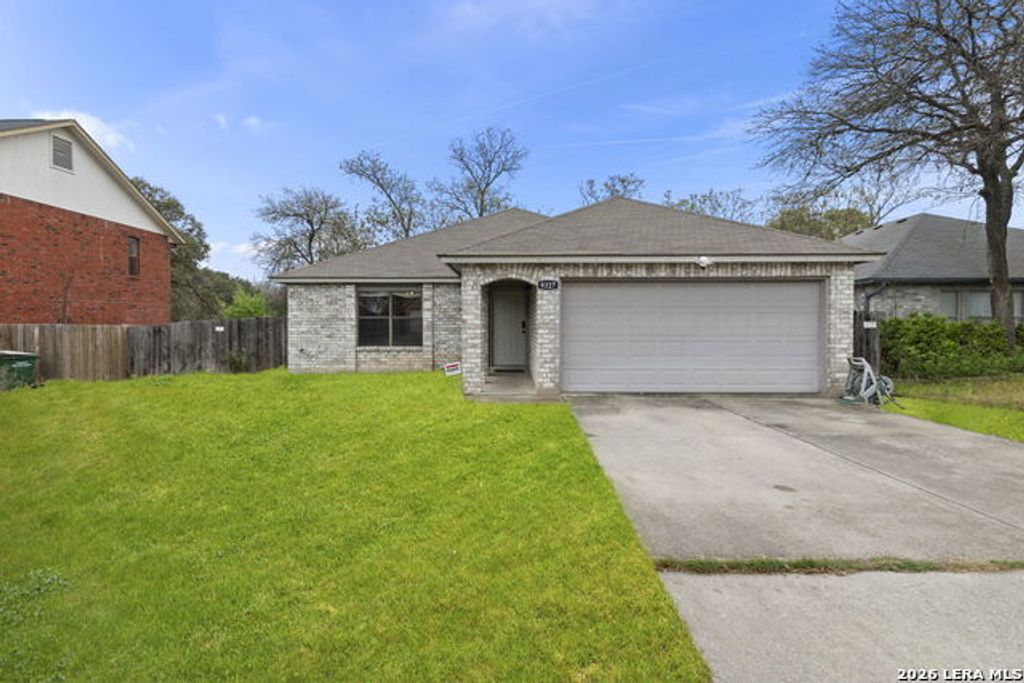 9327 Claret, San Antonio