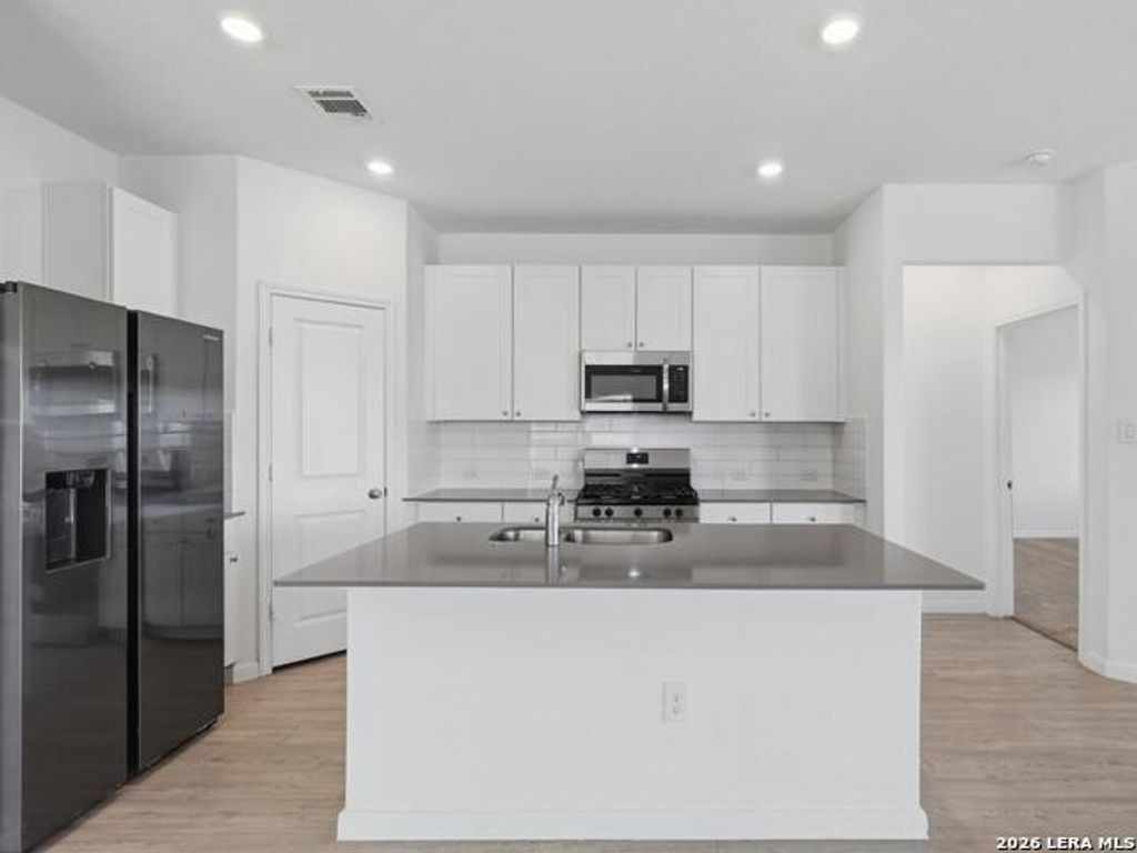 12914 Rosemary Bnd, St Hedwig