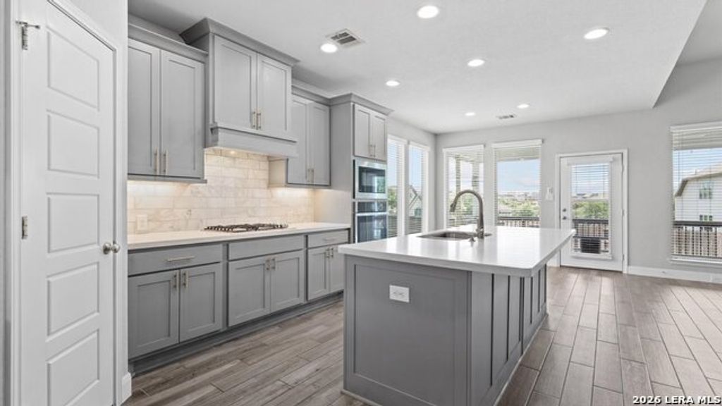 6501 Crockett Cv, Schertz
