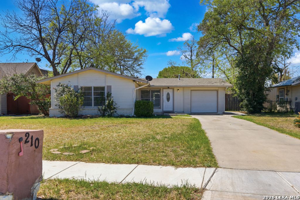 210 N Guilford Dr, San Antonio