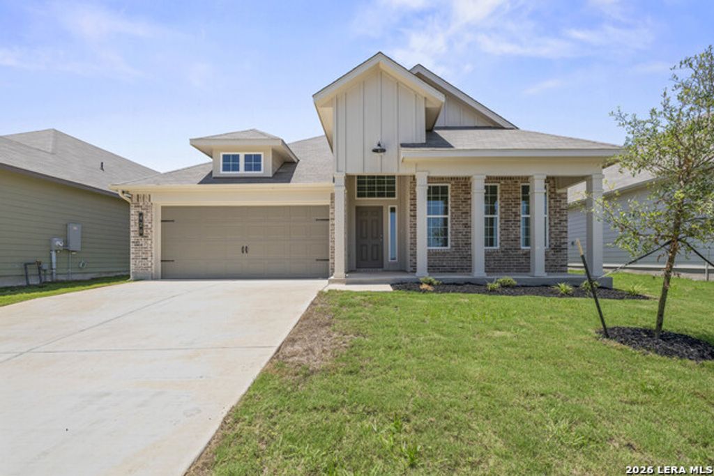 420 Honeydew Way, Seguin