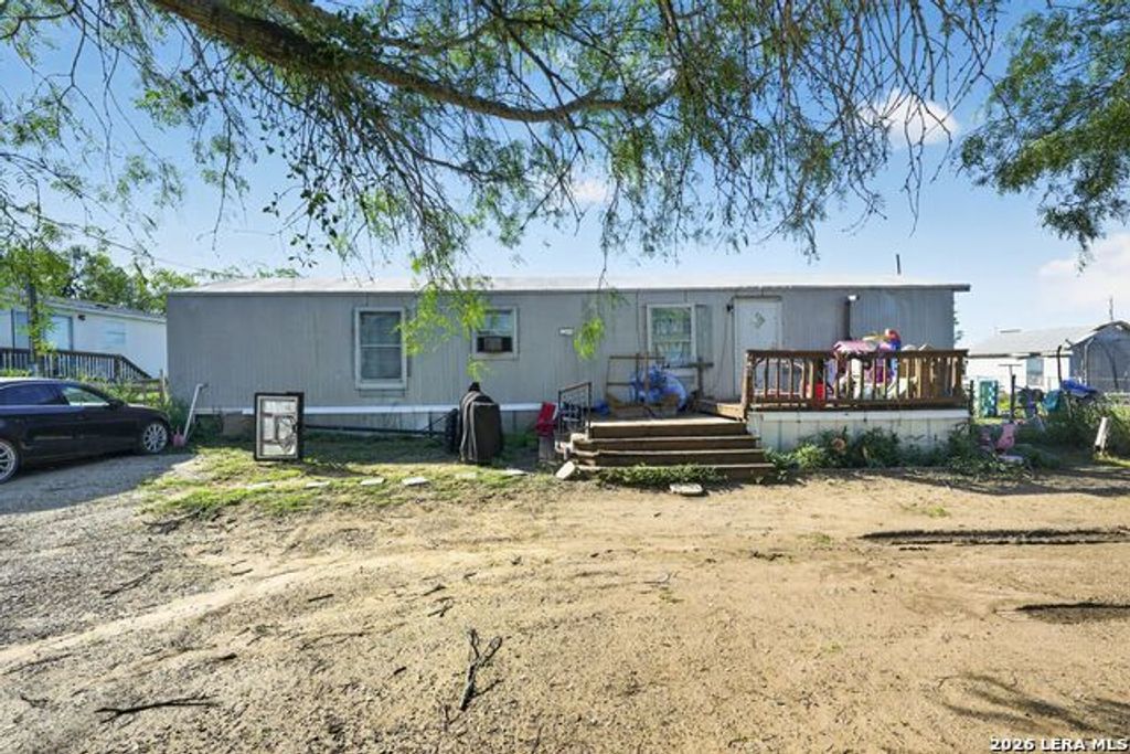 408 Hickory St, Jourdanton