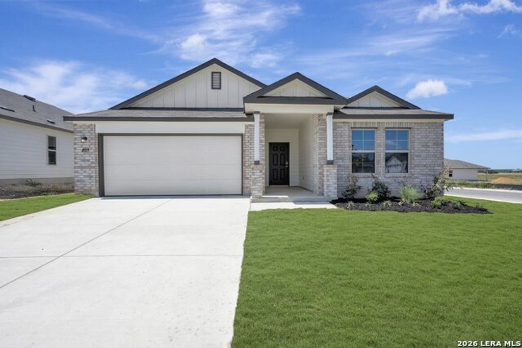 1009 Eagle Crossing, Seguin