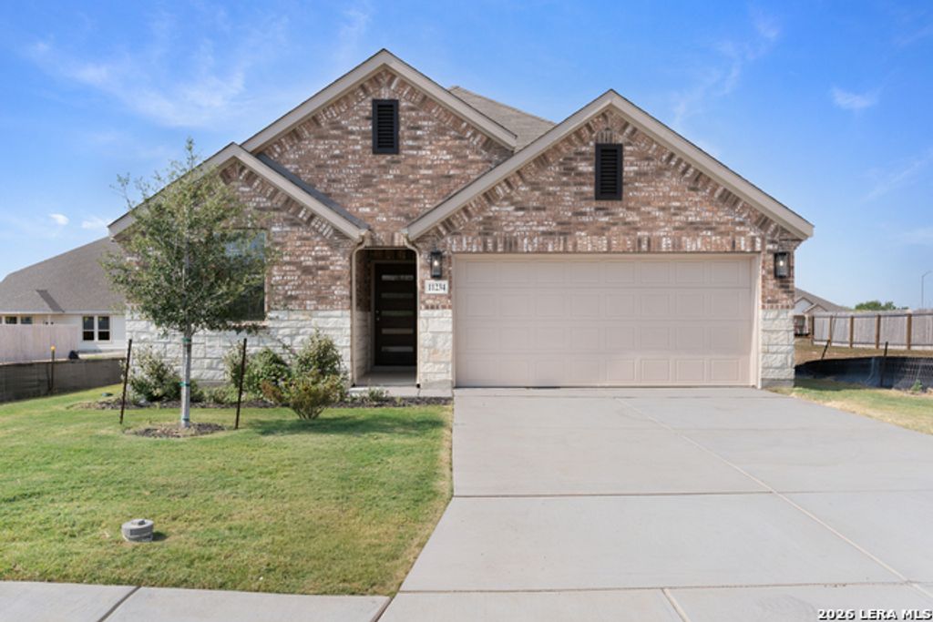 11234 Prairie Landing, Converse