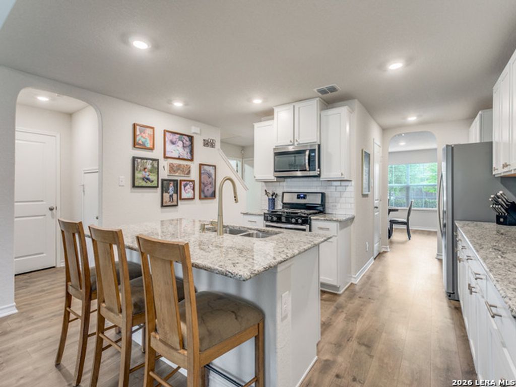 914 Sage Thrasher, San Antonio
