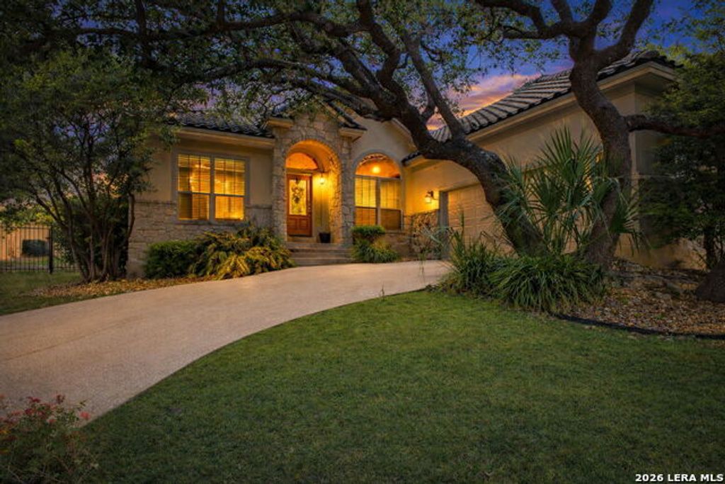 927 Serene Meadows, San Antonio
