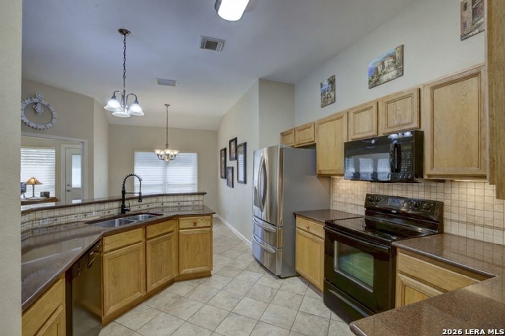 3705 Hillside, Schertz