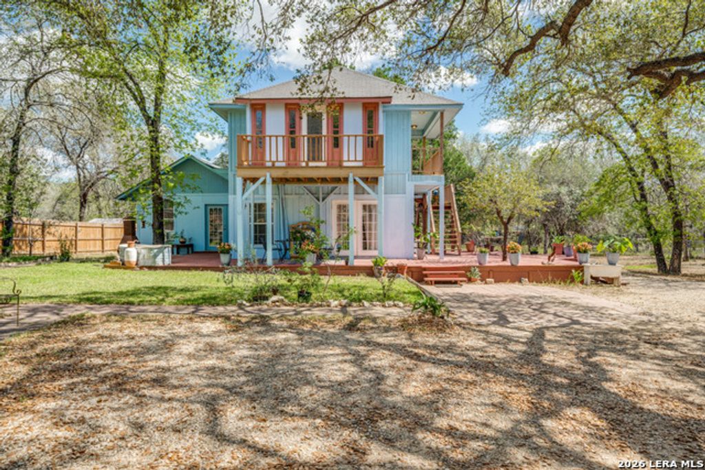 1723 Medina Circle, San Antonio