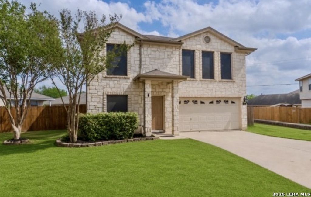 518 Candy Dr, Converse