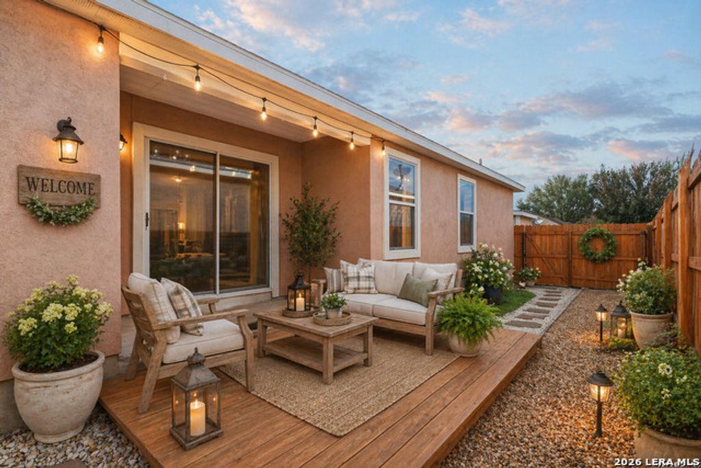 1722 Joy Spring, New Braunfels