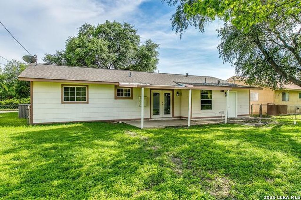 4431 Clear Spring Dr, San Antonio