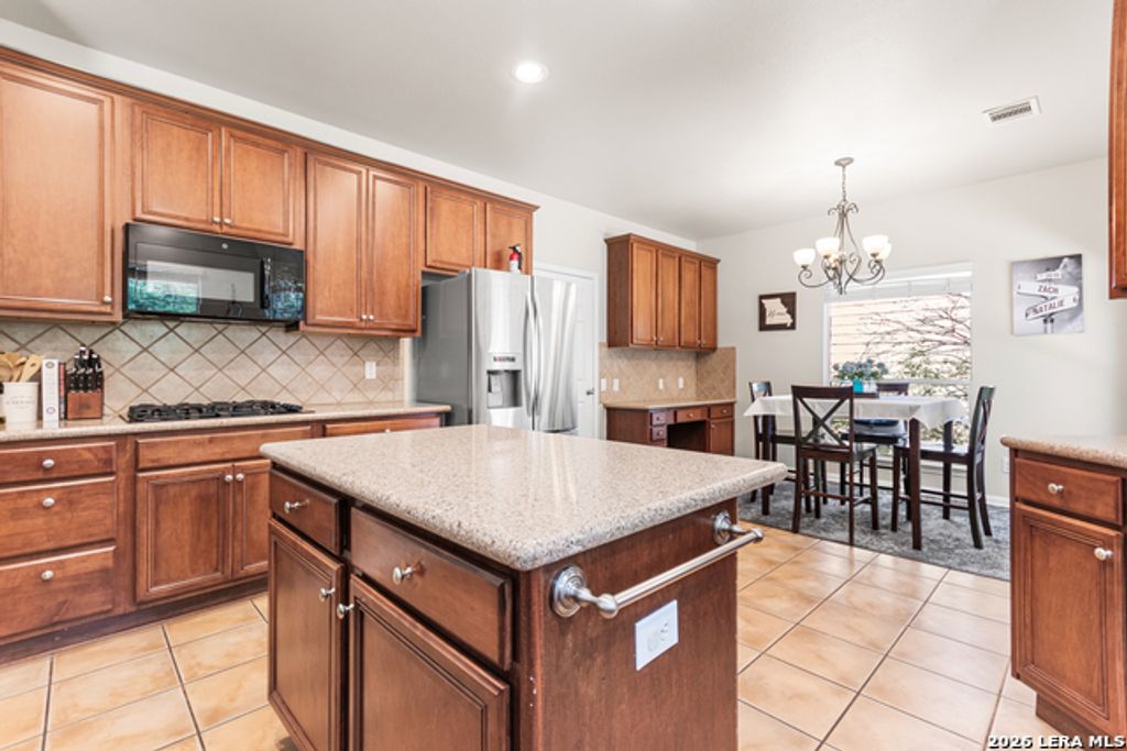 3319 Roan Vly, San Antonio