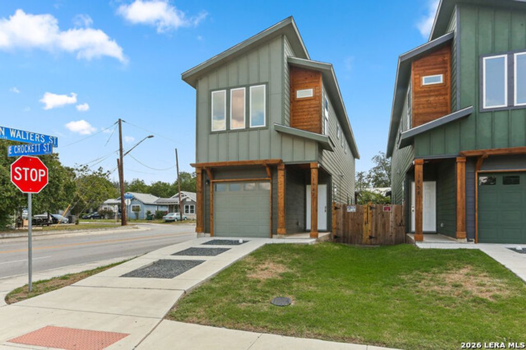 1962 E Crockett, San Antonio