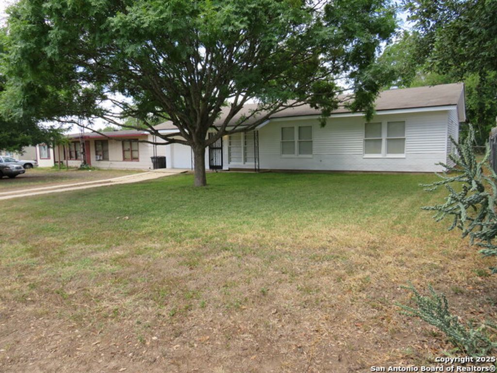 419 Anton Dr, San Antonio