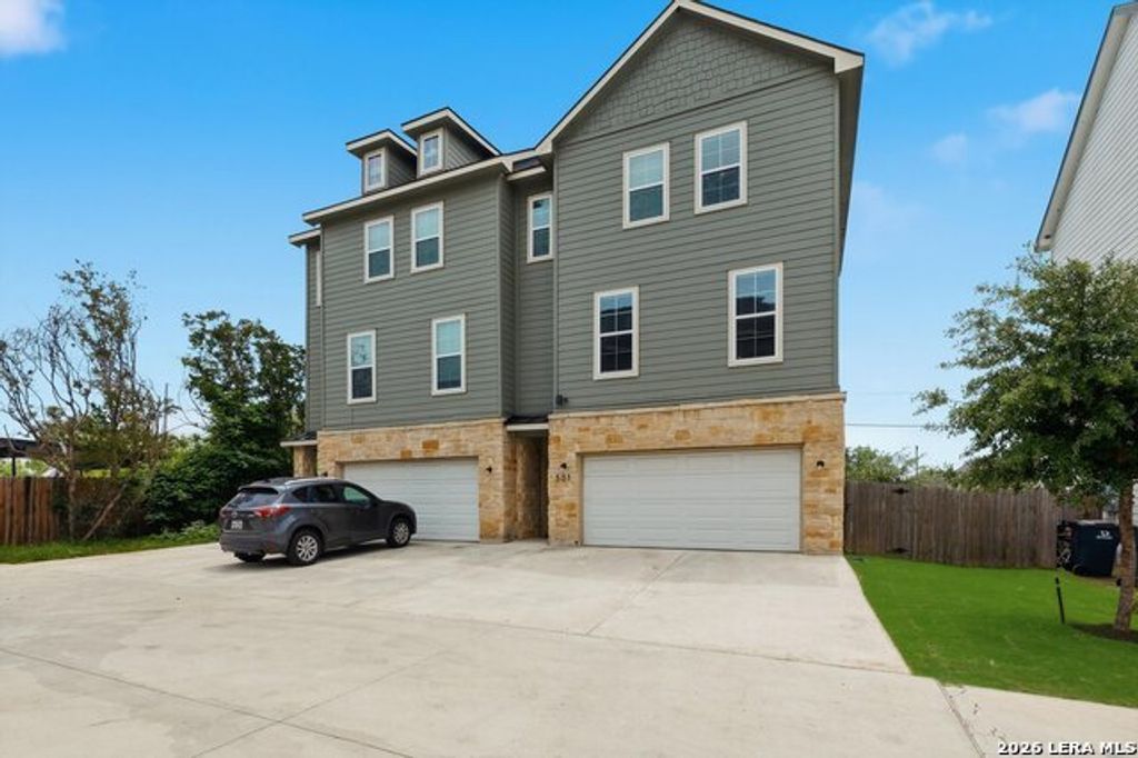 614 Errol Unit 501, San Antonio