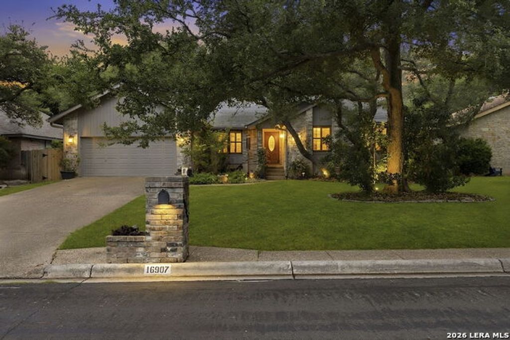 16907 Hidden Timber Wood, San Antonio