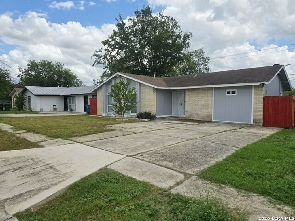 5526 Ghost Hawk, San Antonio