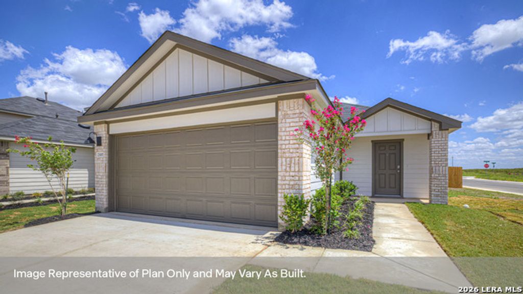 2305 Red Bird Trace, Lockhart