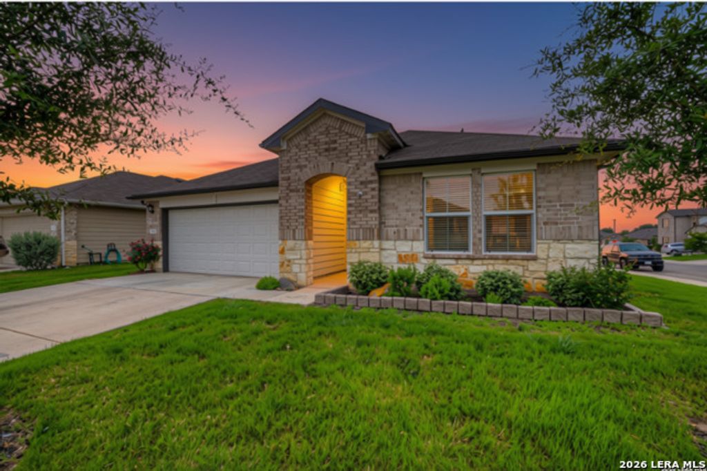 800 Bahia, Seguin