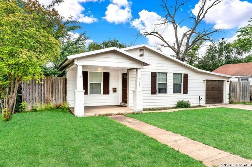 1607 14th St, Hondo
