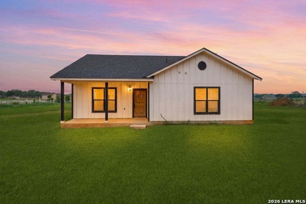 20922 Kinney Rd, Somerset